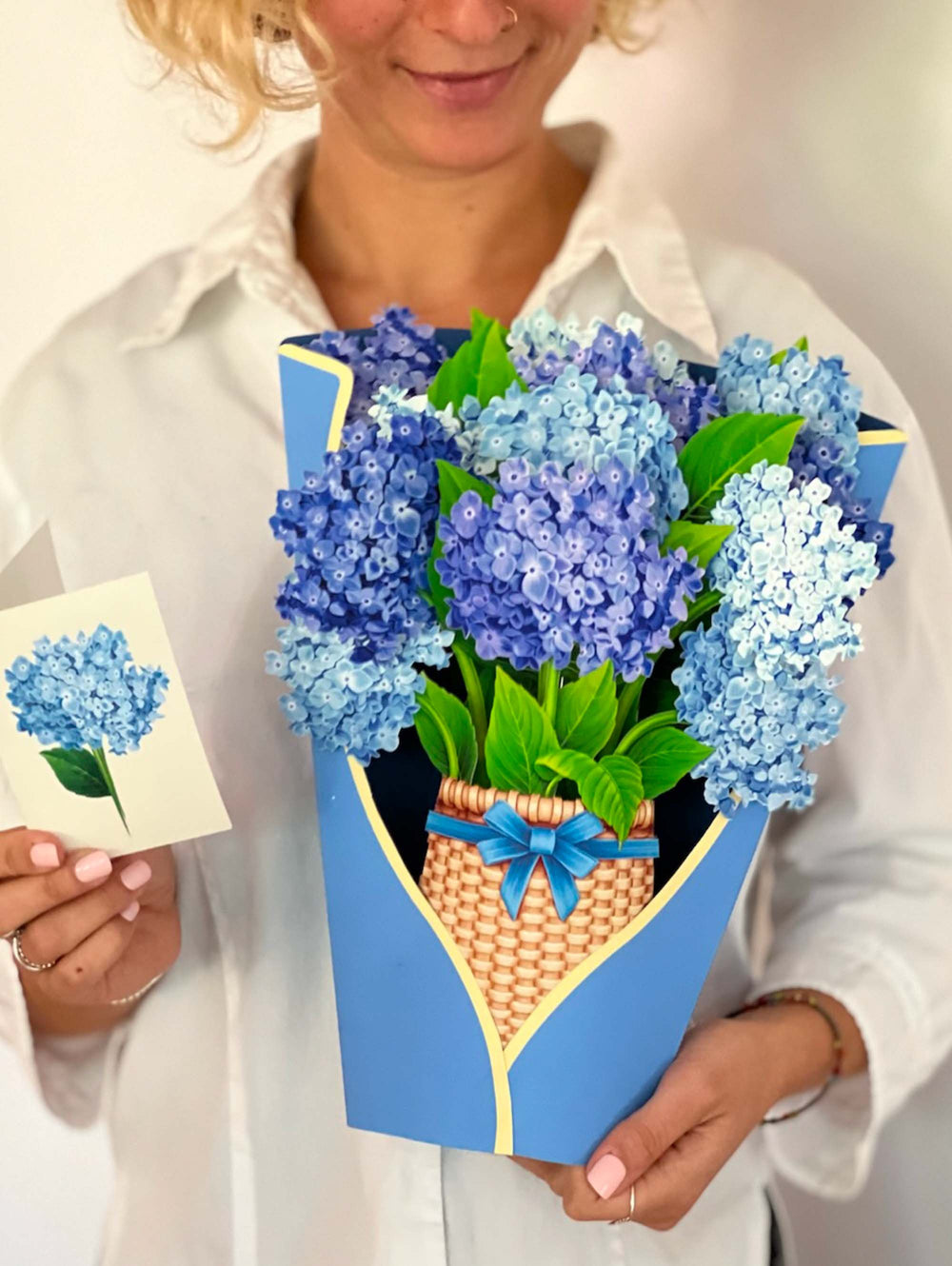 Pop Up Flower Bouquet Greeting Card - Nantucket Hydrangea