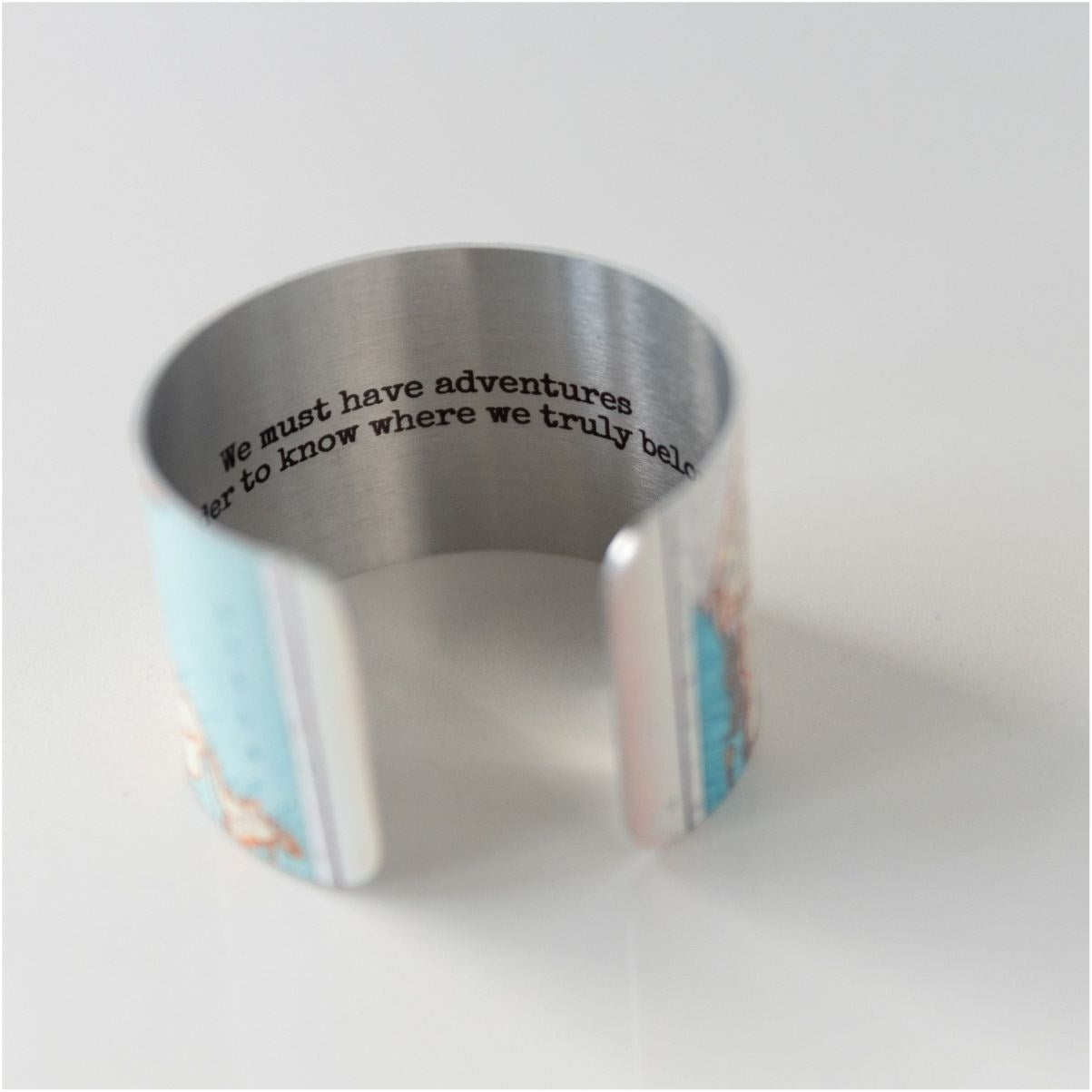 Giftologie Statement Cuff Map of Canada inscription
